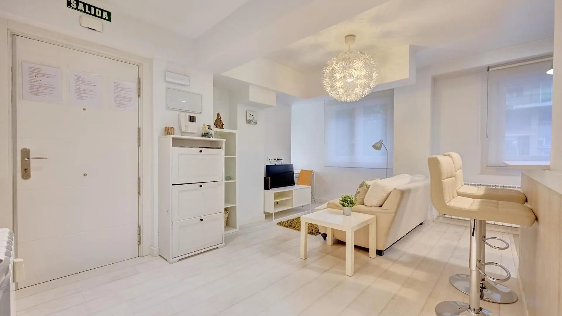 Apartamento Sandoval By Clabao パンプローナ